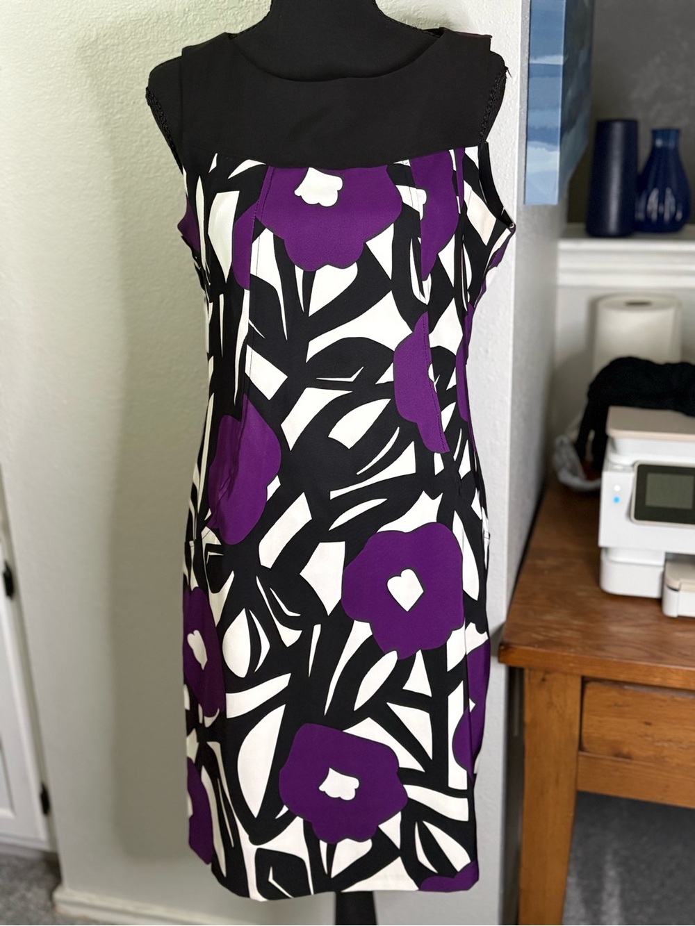 Alyx size 10 Sleeveless Floral Shift Dress in Purple and Black